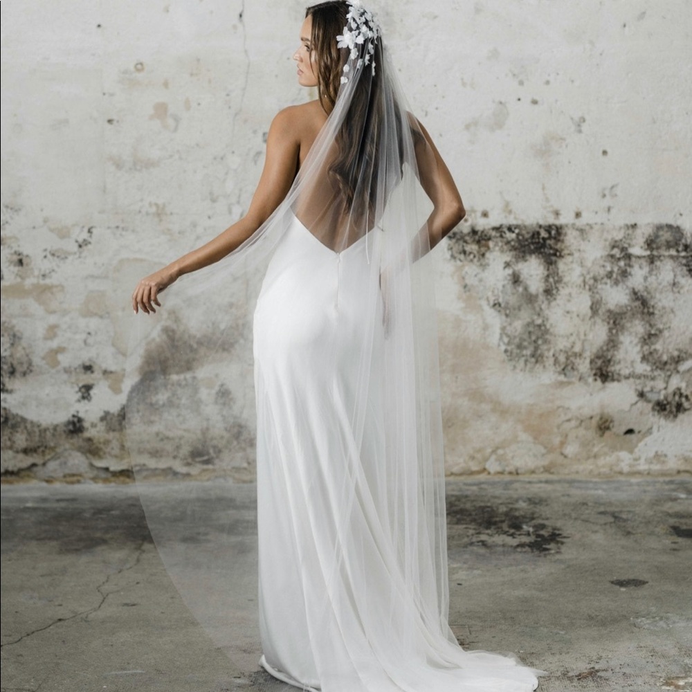 Lunaria Veil by Rime Arodaky